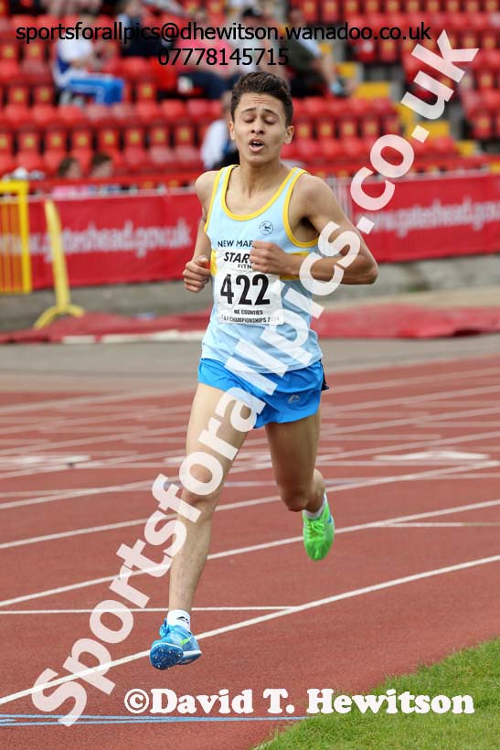 Henry Johnson (Durham City) under-17 mens 3000 metres at the North Eastern Championships, Gateshead International Stadium.  Photos: David T. Hewitson/Sports for All Pics